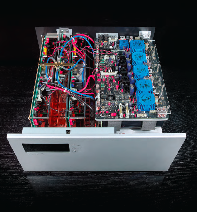 Soulution 711 Stereo Amplifier, 701 Monoblock Amplifier, and 725 Full